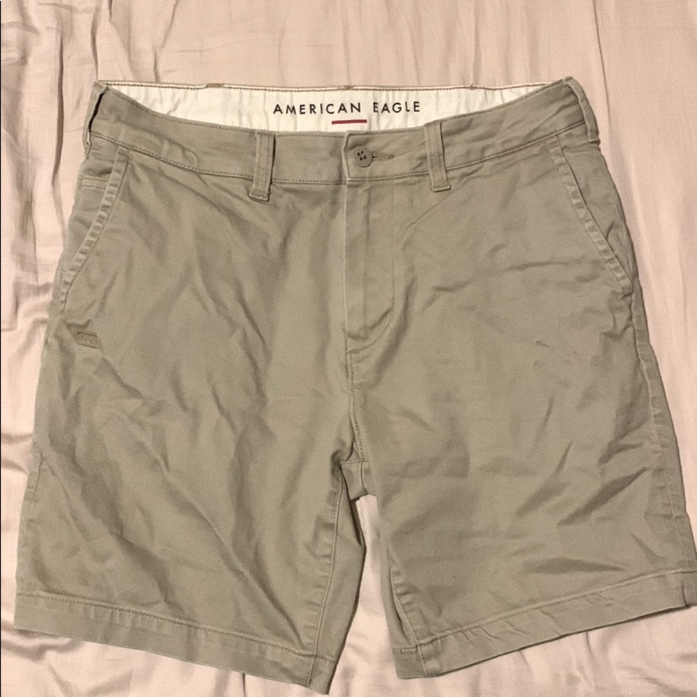 American Eagle Slim Fit Workwear Khaki Shorts